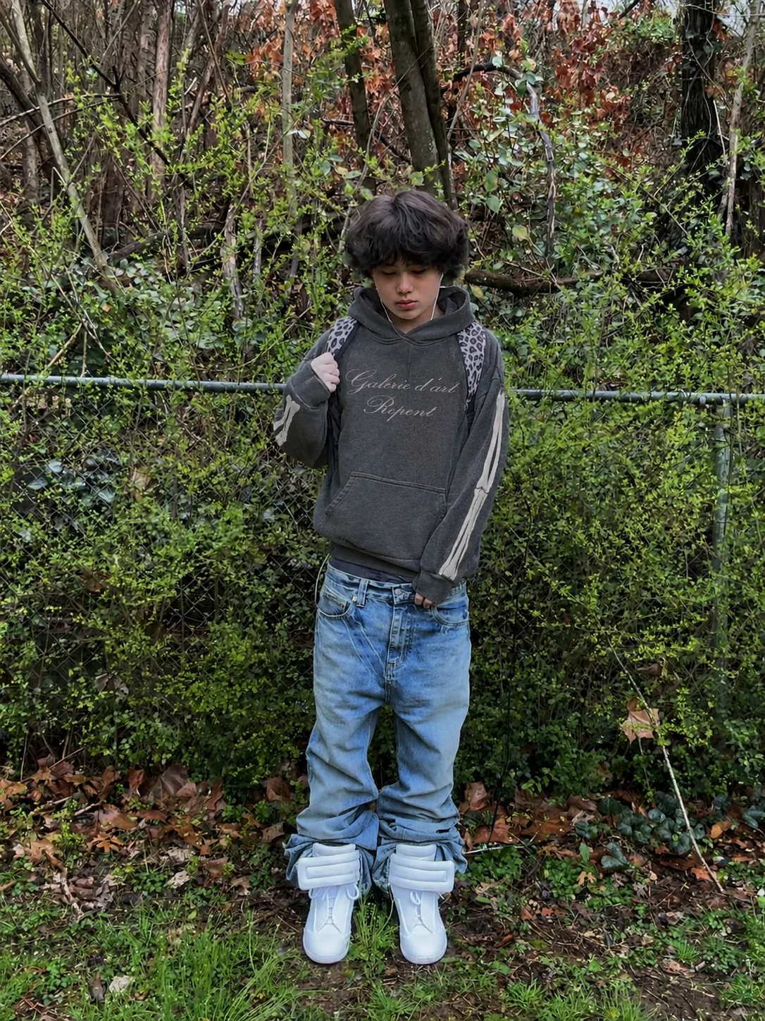 Galerie d'art Repent Hoodie